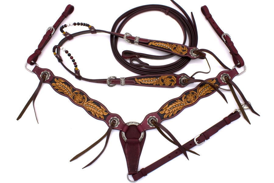 Ensemble western vintage rouge-brun, deux oreilles perlé, collier et rênes